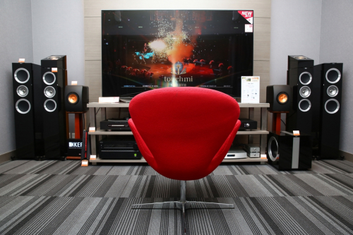 Customers are able to enjoy the Dolby Surround Sound private cinema in our audio-visual zone