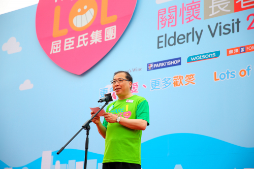 Mr Dominic Lai, Group Managing Director of AS Watson Group addressed in the kick-off ceremony.